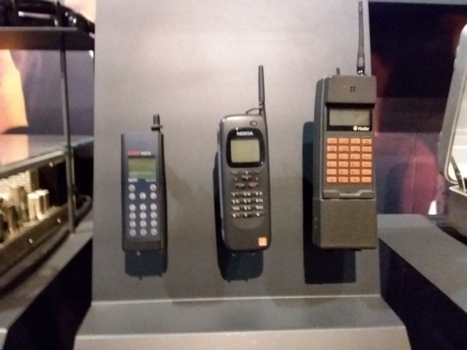 Geschichte des Mobiltelefons